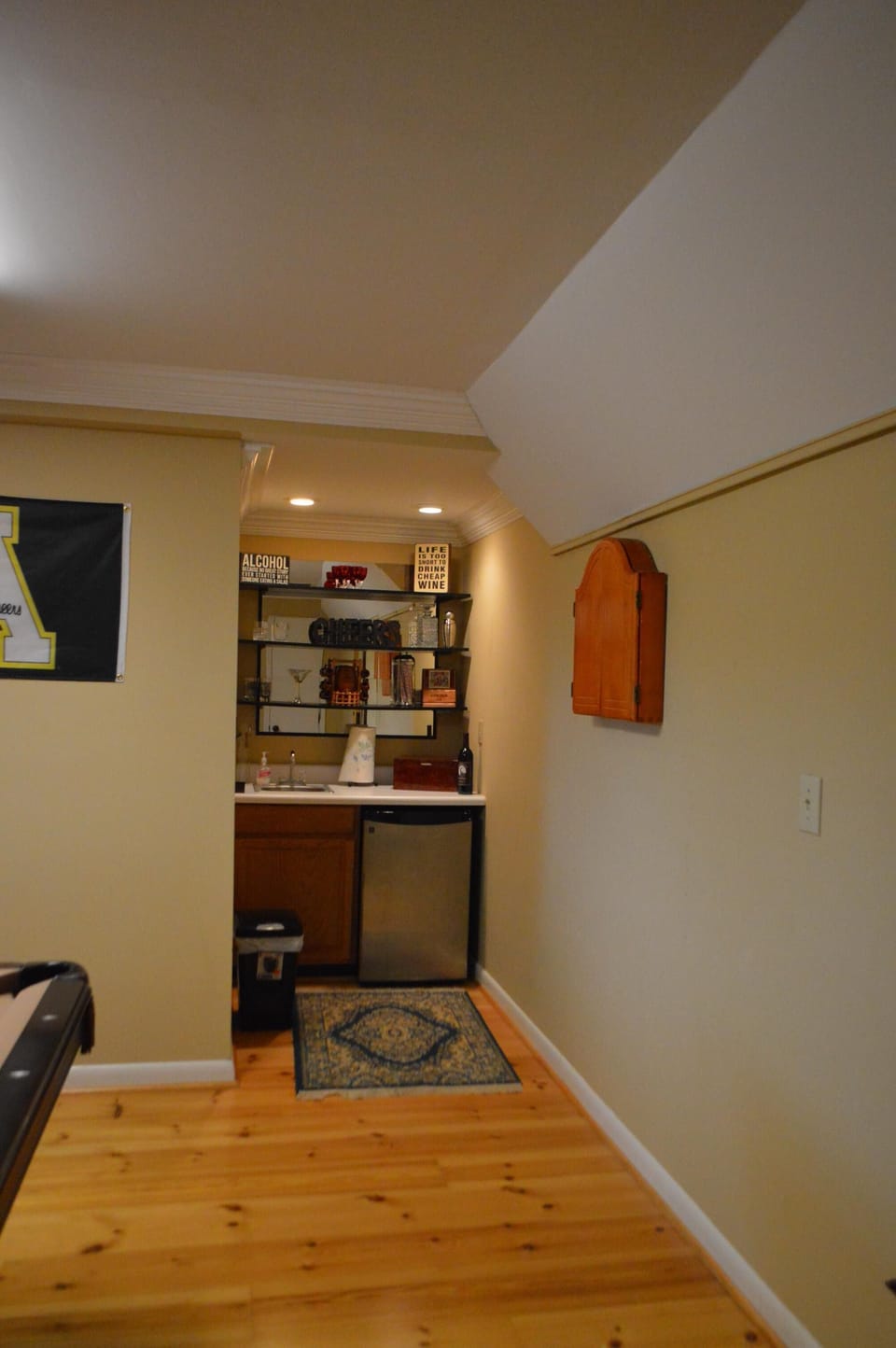 wet bar in rec room