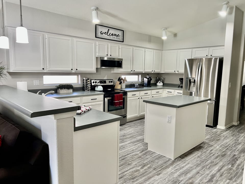 Newly Remodeled Kitchen

