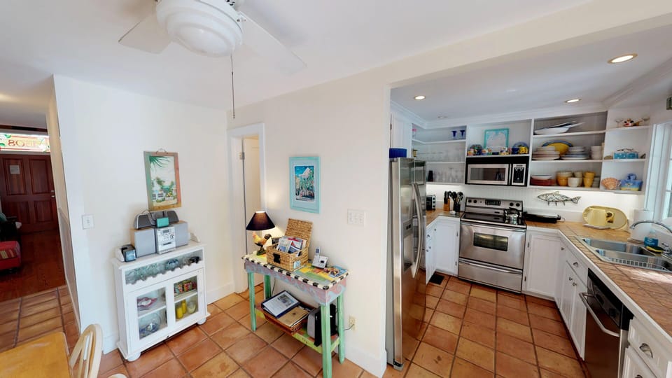 Kitchen/Inside Dining area
