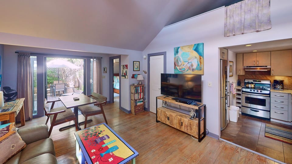 Living Room/Kitchen/Dining
