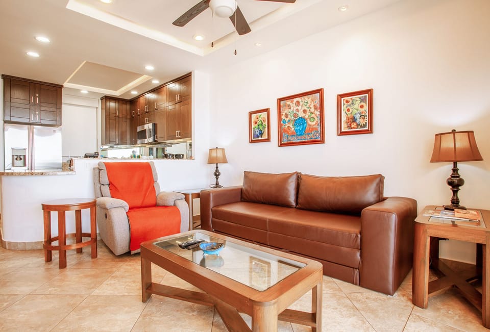 Condo - Image 7