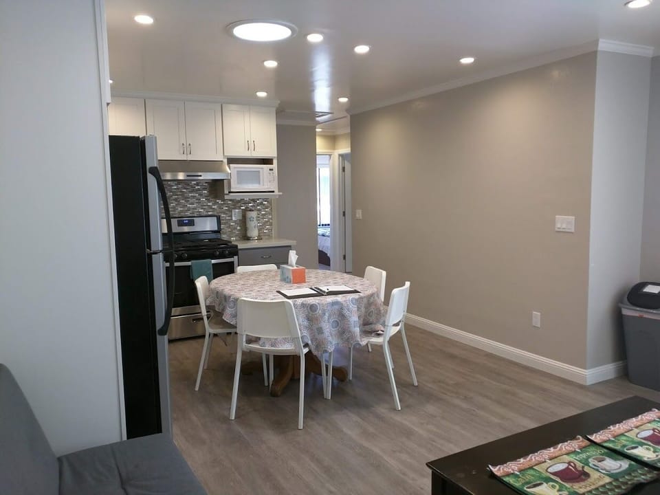 Living Room & Kitchen