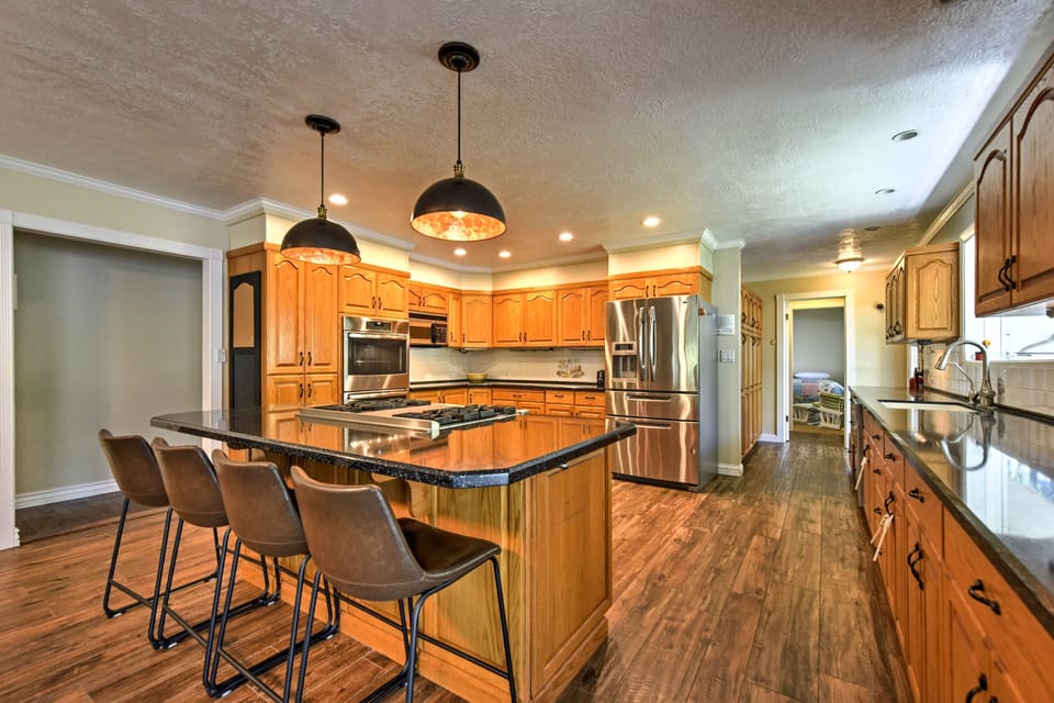 Kitchen | Cooking Basics | Single-Story Home