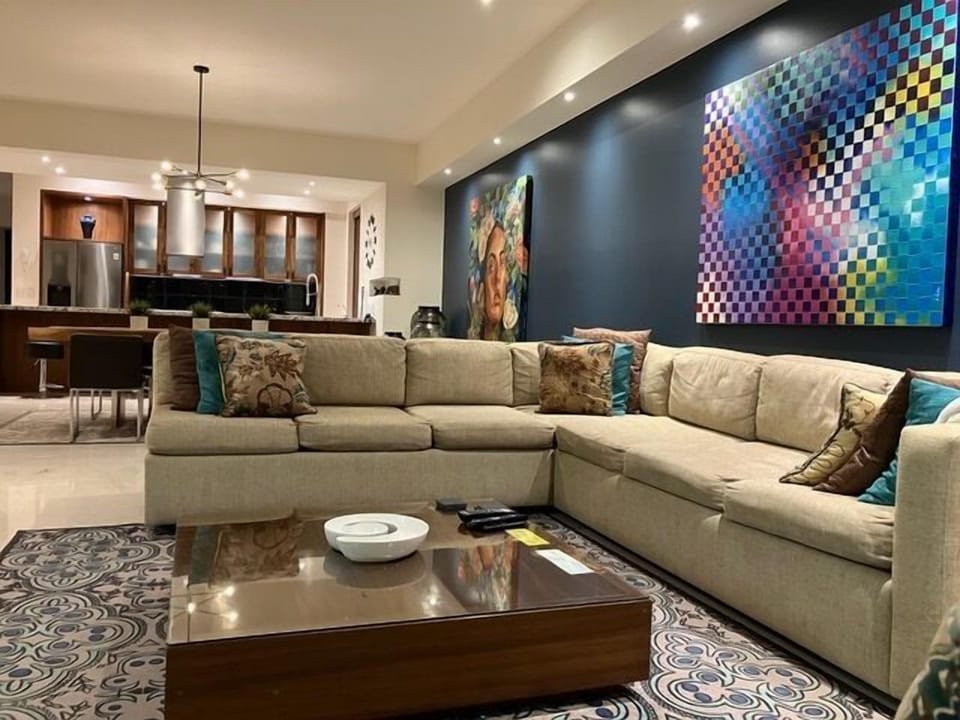Condo - Image 6