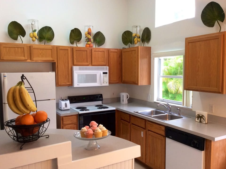 Fully equipped kitchen