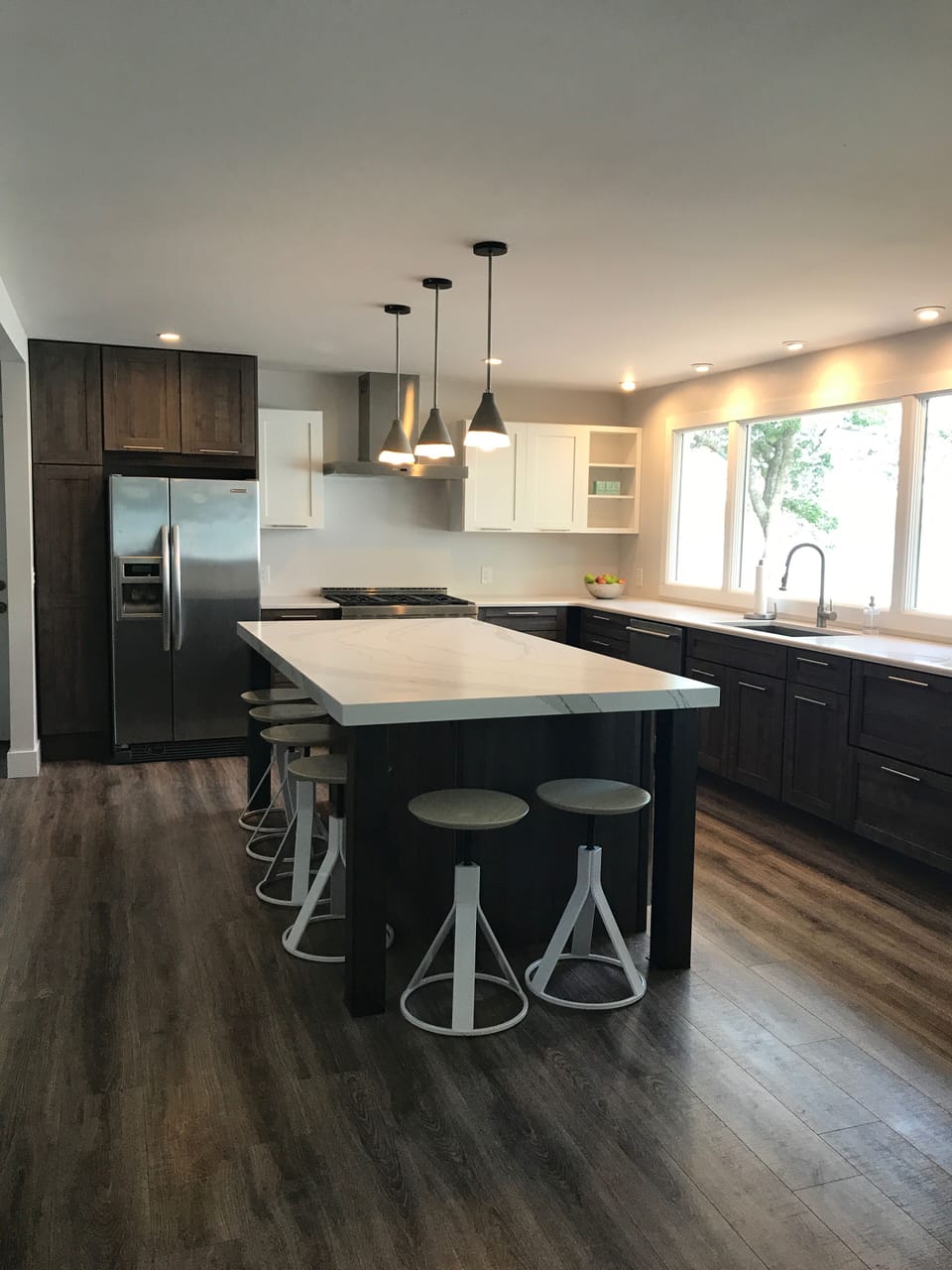 Open kitchen with amazing views of the lake