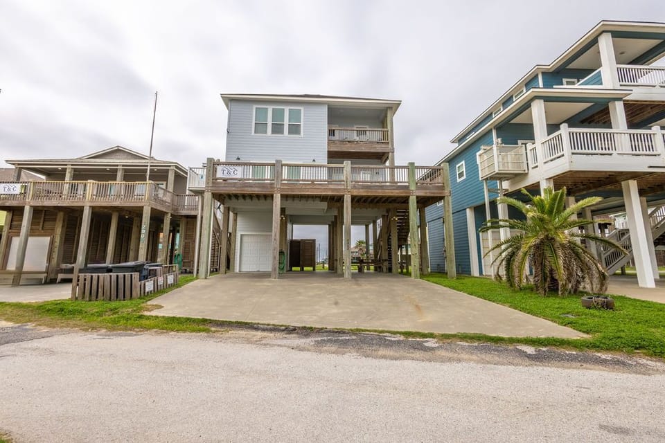 Beautifully updated exterior.