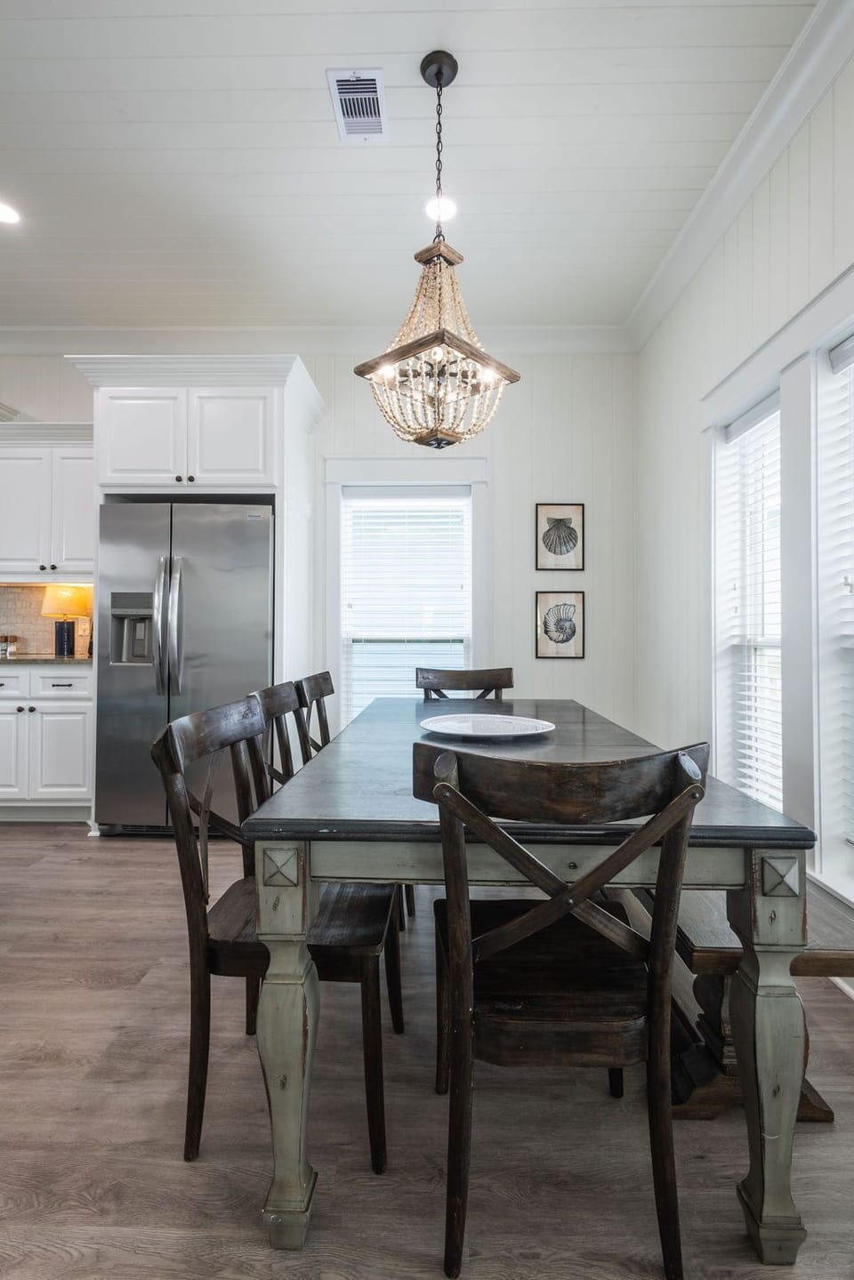 The perfect family table.