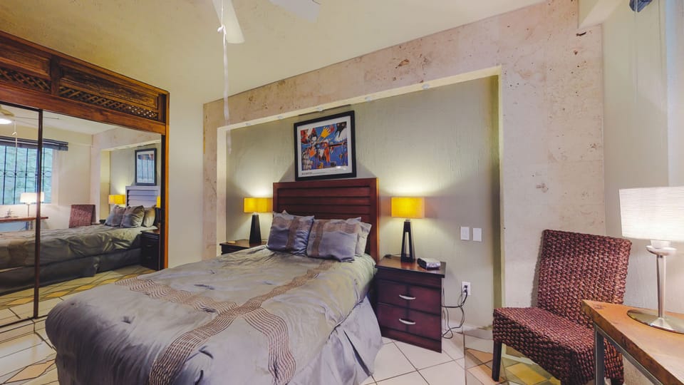 Condo - Image 14