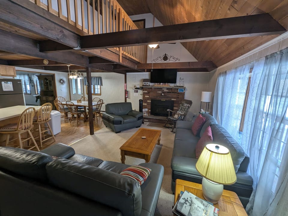 Living Room with Remote Controlled Fireplace - Level 1