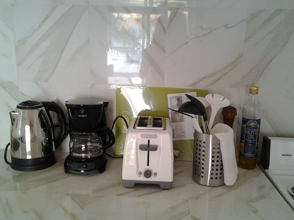 Kitchen Amenities