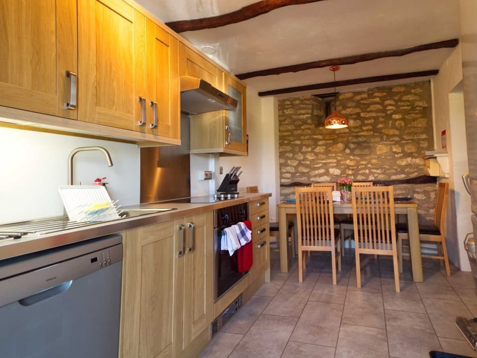 new kitchen (summer 2019), with washing machine, dishwasher and full size fridge freezer)
