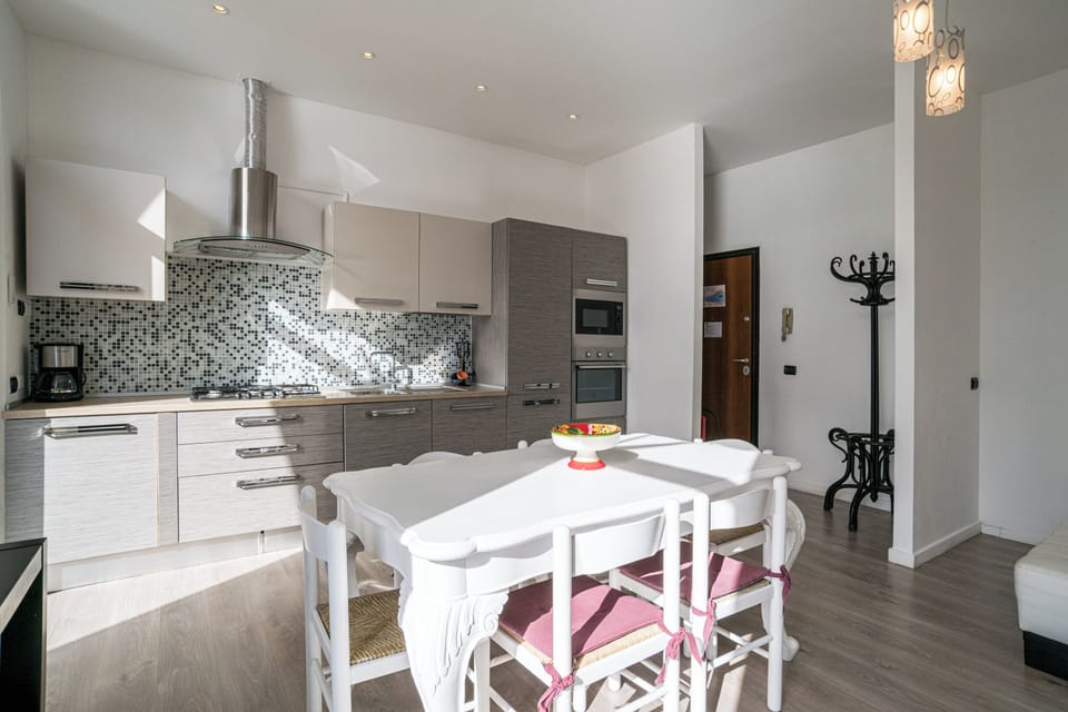 Kitchen and dining area