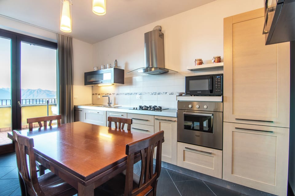 Kitchen and dining area