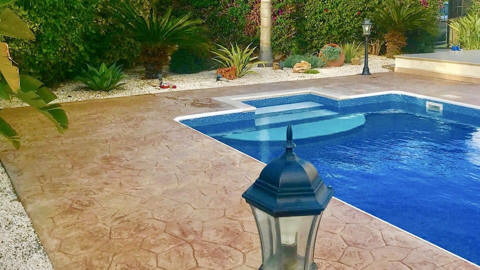 Garden and pool steps