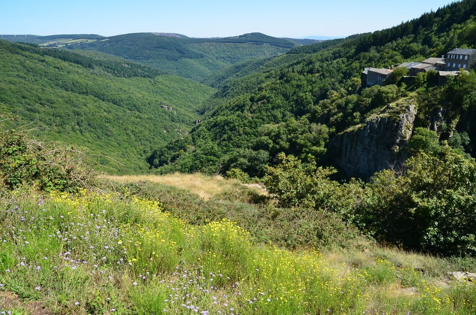Cubservices village 15 mins from Gite in the heart of the national park