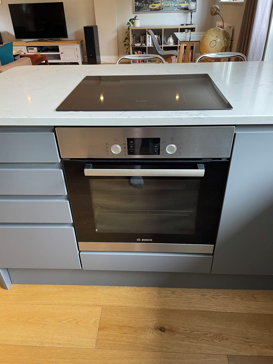 Kitchen - Bosch oven and induction hob