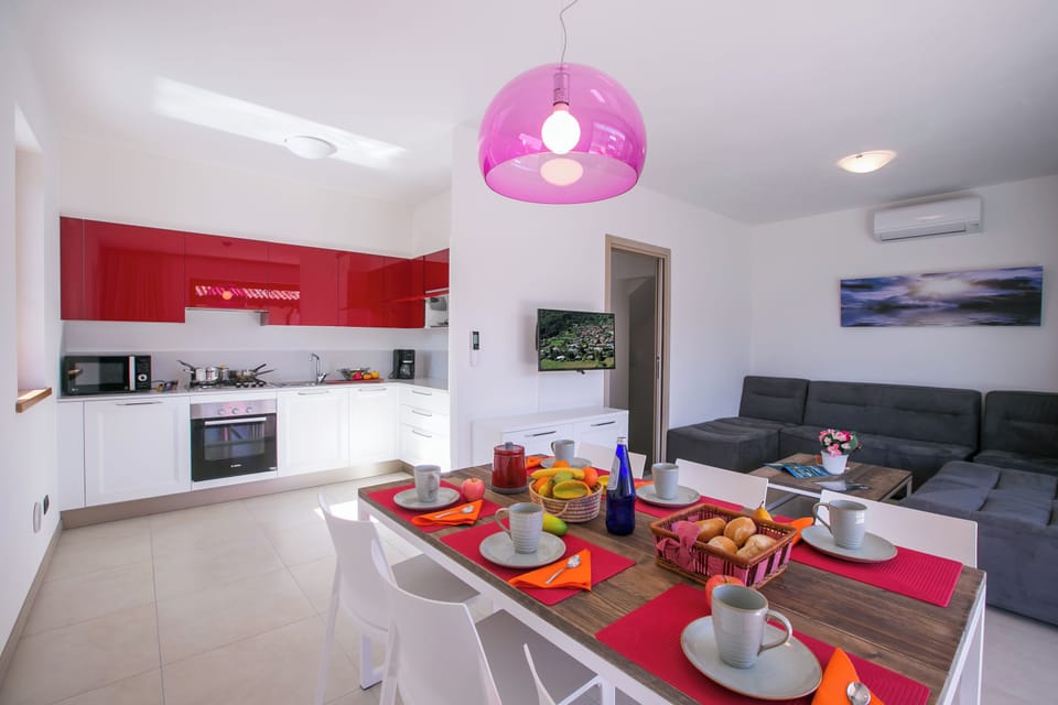 Kitchen and dining area