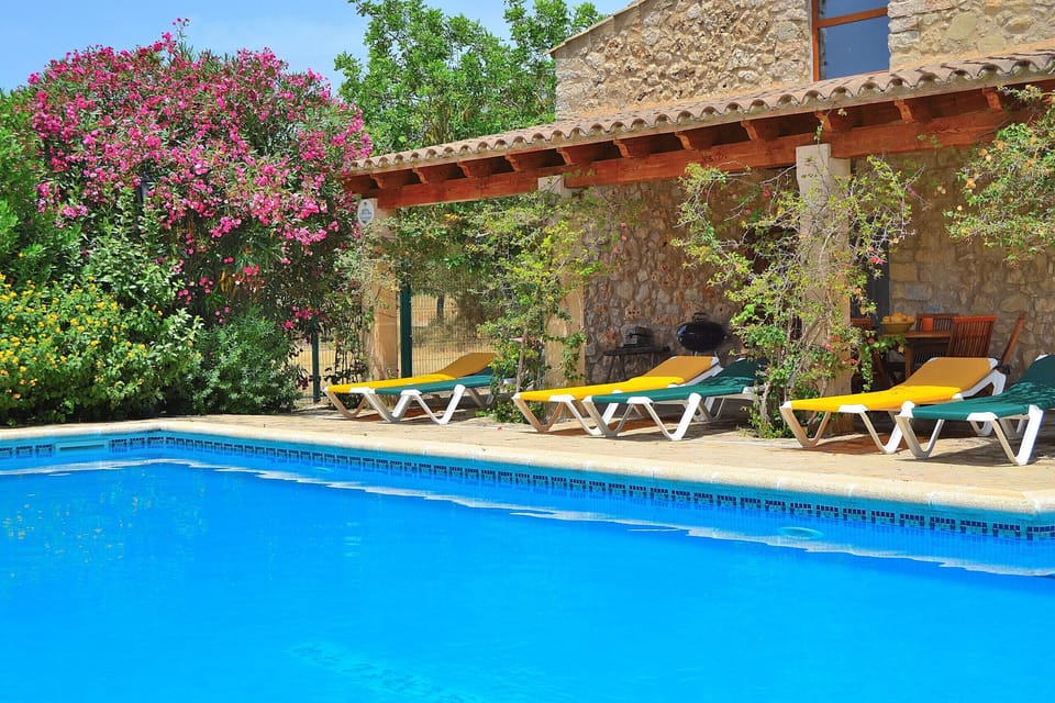 Beautiful holiday finca with pool in Majorca