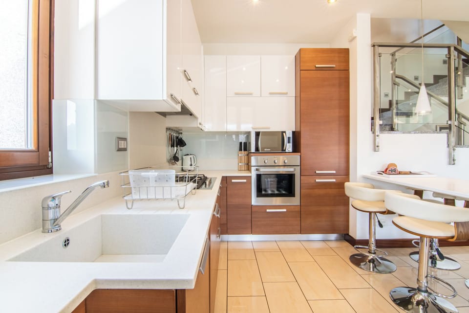 Kitchen and dining area