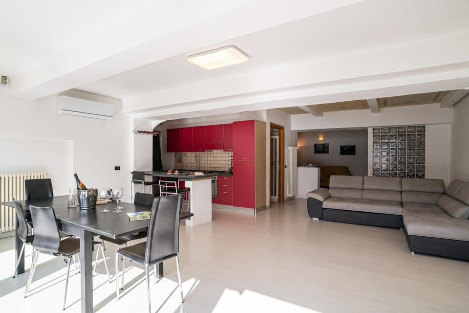 Kitchen and dining area