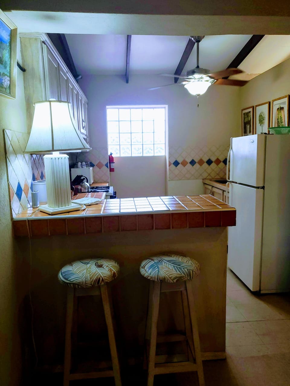 Breakfast bar