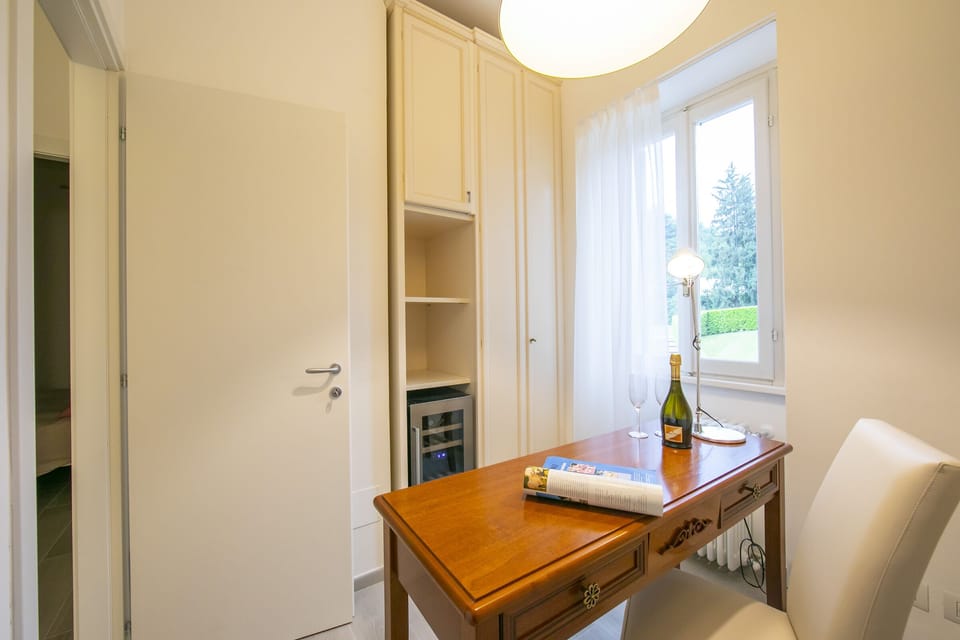 Common area (corridors, hall)