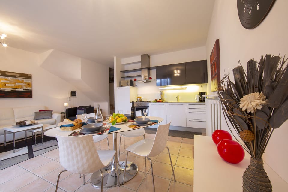 Kitchen and dining area