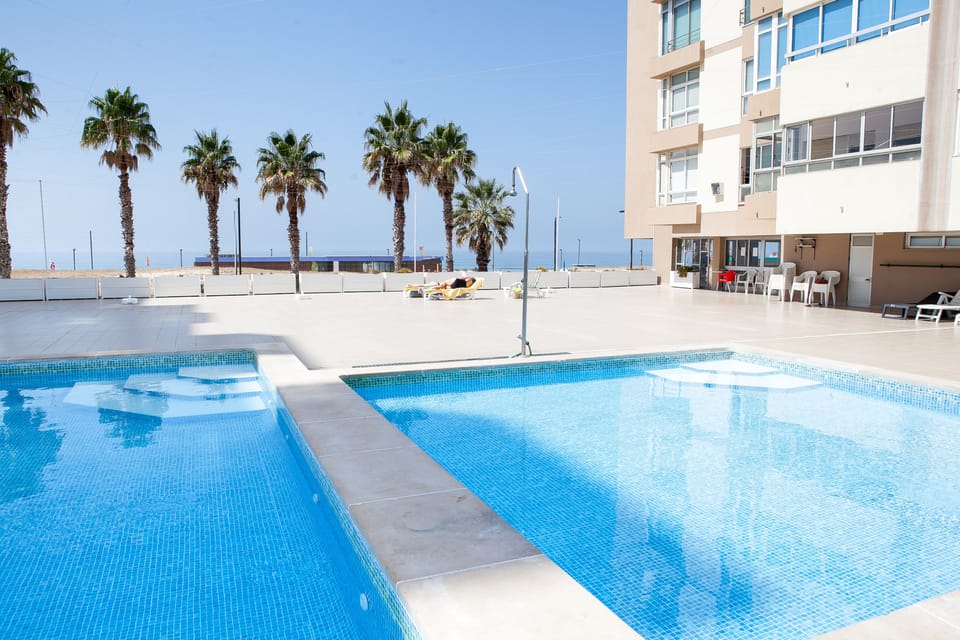 2 swimming pools