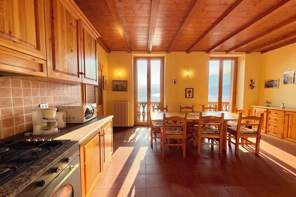 Kitchen and dining area