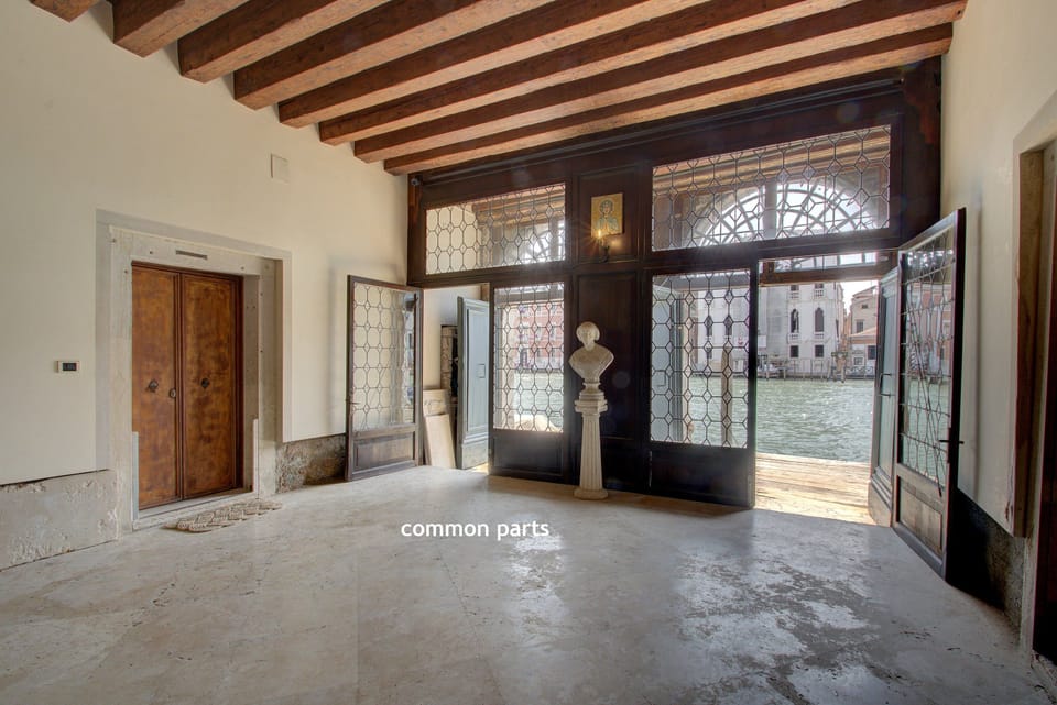 the Palace, common parts