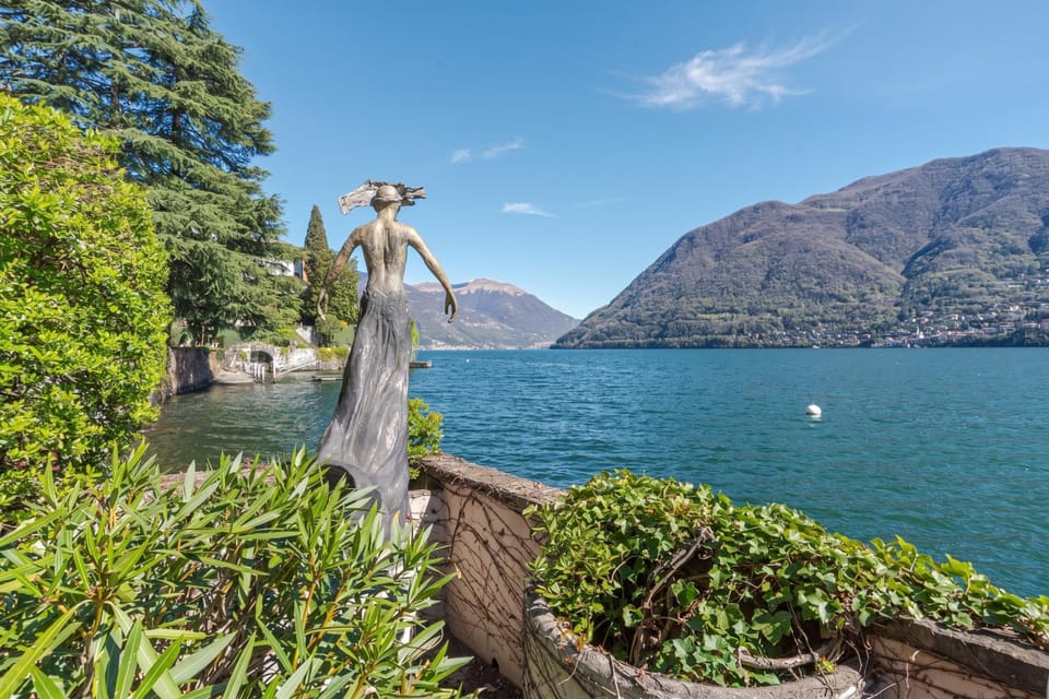 Lake View
