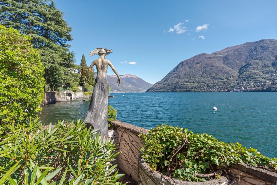 Lake View