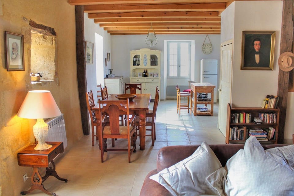 Open plan lounge, dining room and kitchen