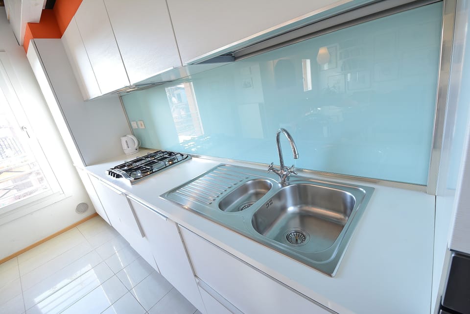 living - kitchenette