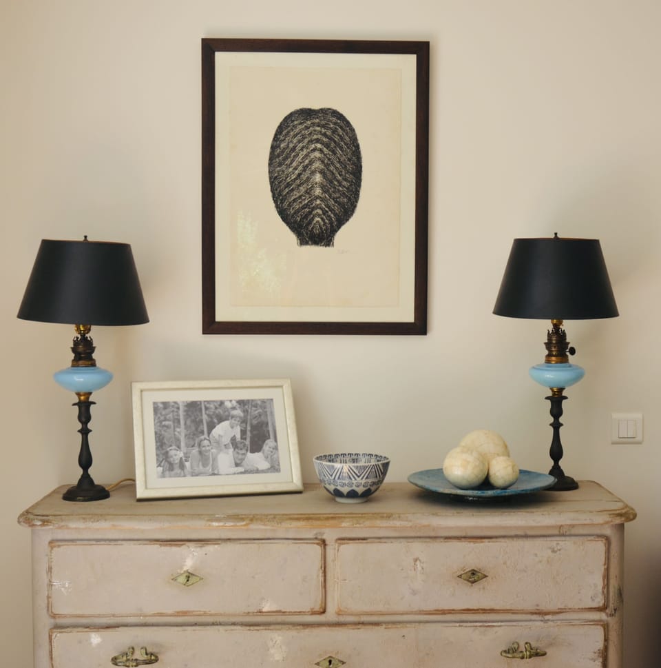 Sitting room details
