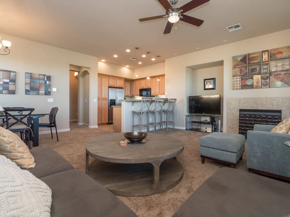 Amazing living space overlooking the 18th fairway