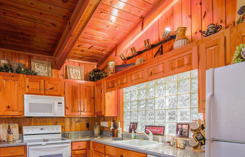 The kitchen, like the rest of the cabin, is beautifully decorated.