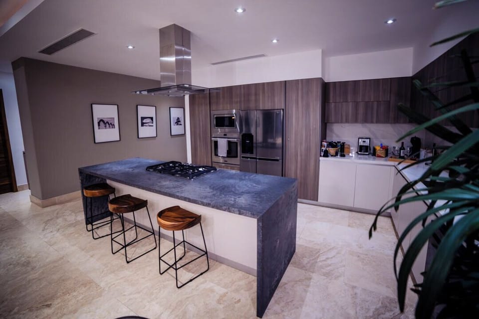 Newly Renovated Kitchen