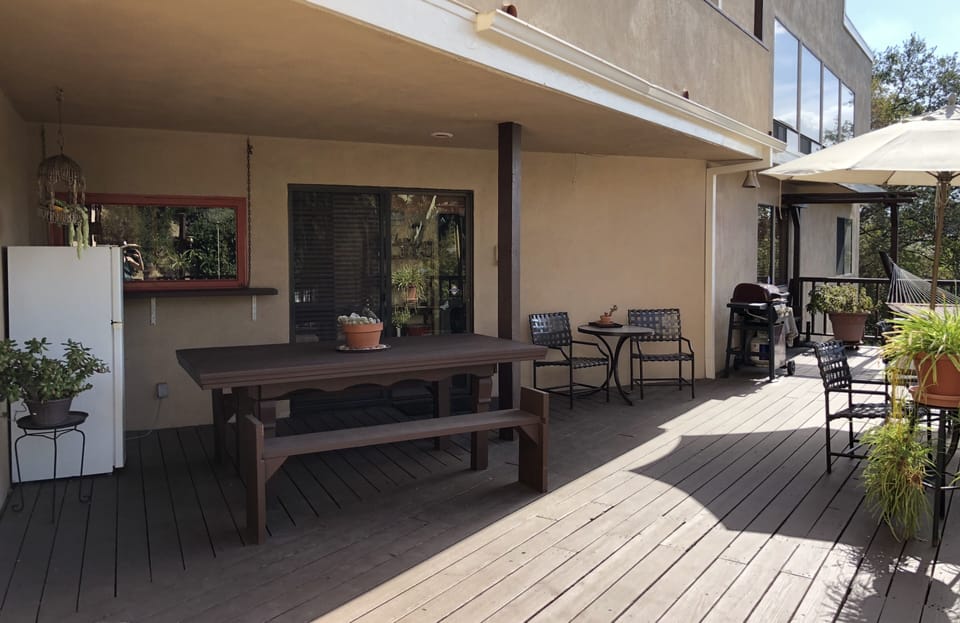 Large Dining Table, Outdoor Fridge, BBQ with Gas Burner