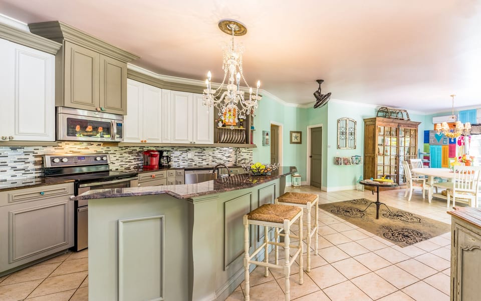 Kitchen - dishwasher, double sinks, microwave, Keurig, Coffee maker, fridge