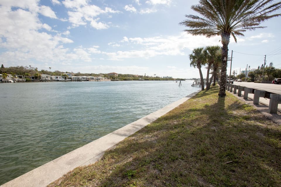 Condo is right across the street from the innercoastal for fishing