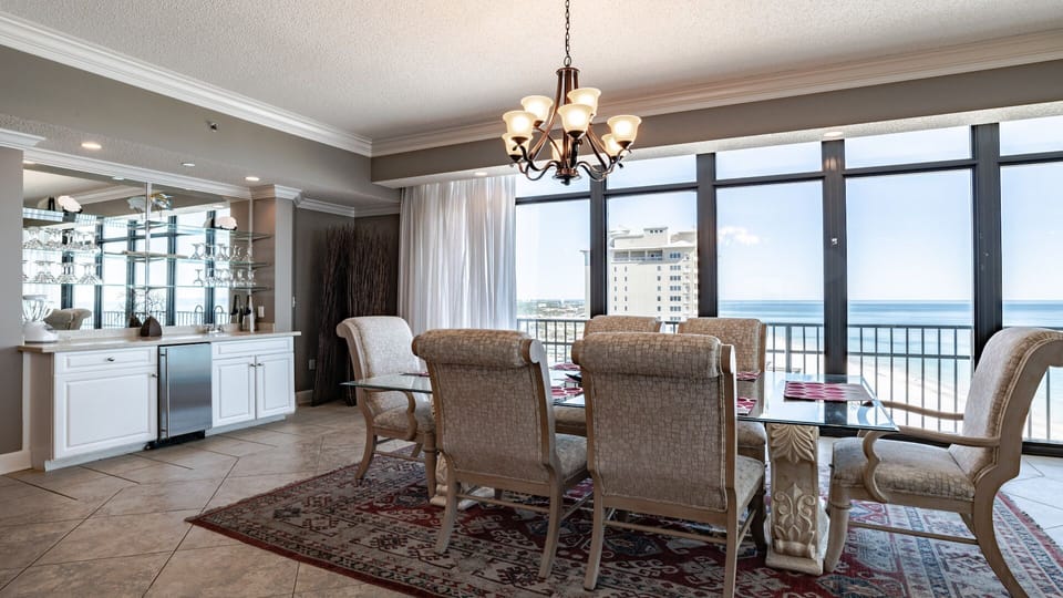 Phoenix West 1509 Dining