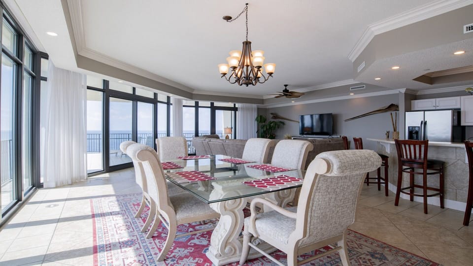 Phoenix West 1509 Dining