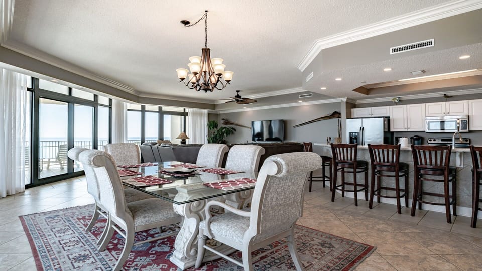 Phoenix West 1509 Dining