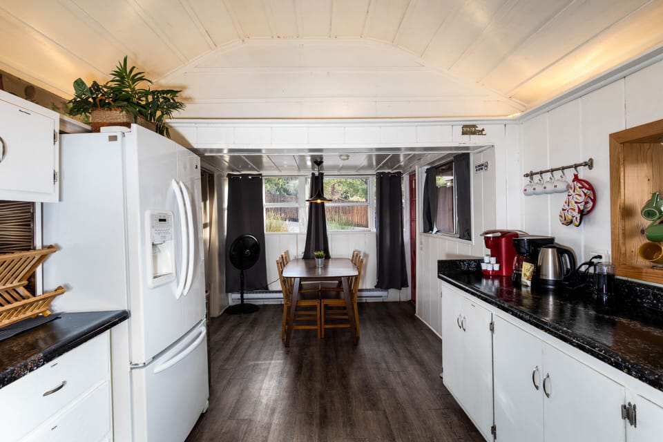 Kitchen w/Keurig, coffee maker, kettle, blender, toaster, microwave & crock pot 