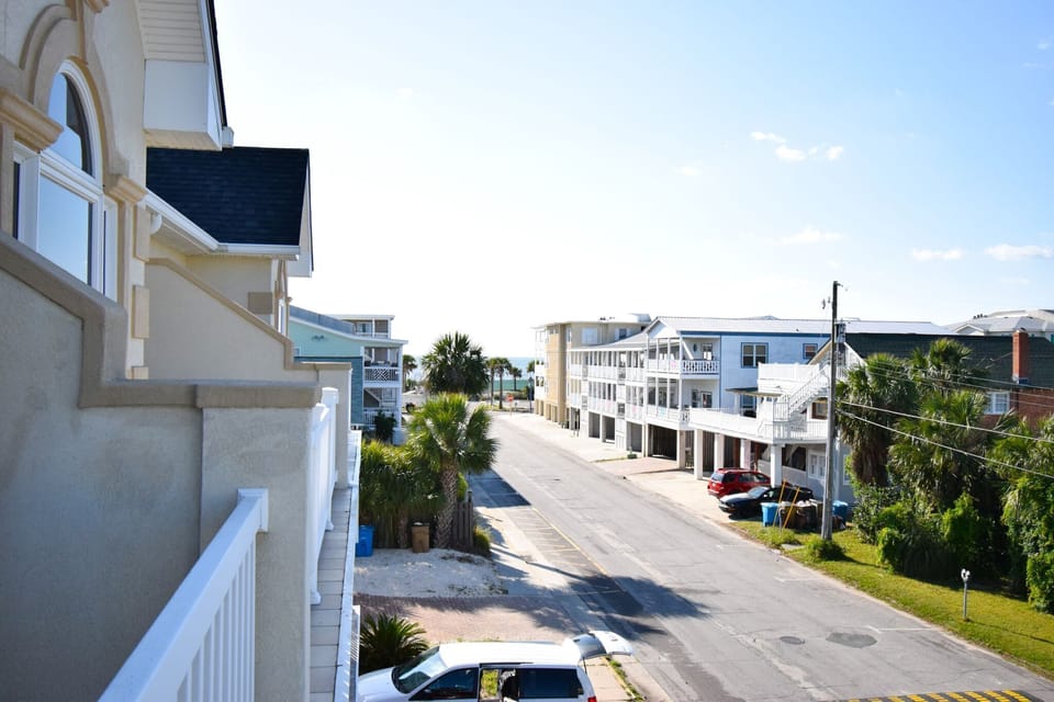 view from 3rd floor balcony