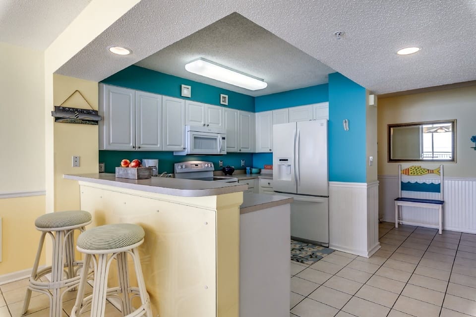 Kitchen Bar 