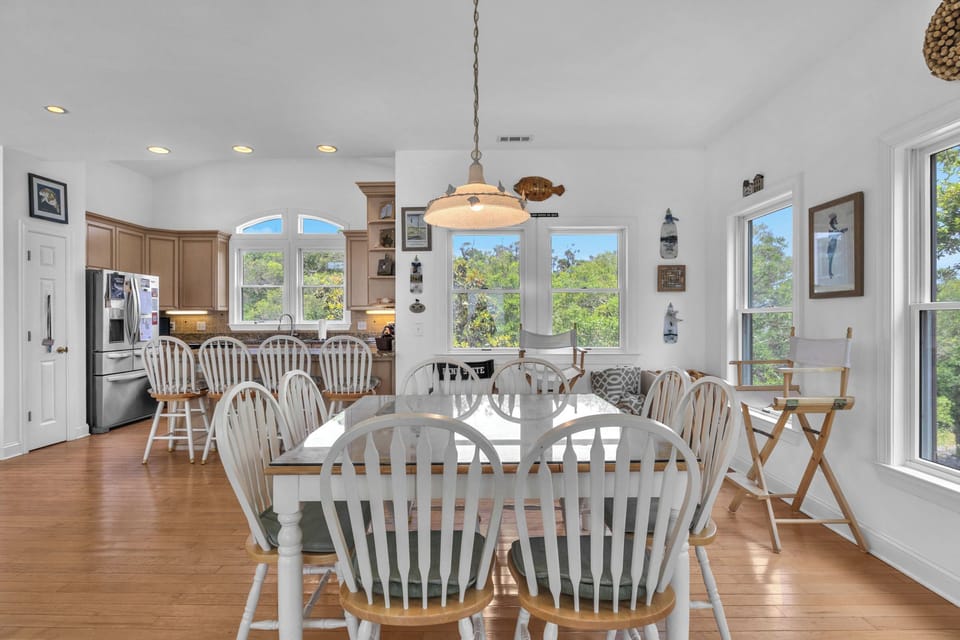 Dining Area - 2nd Floor East