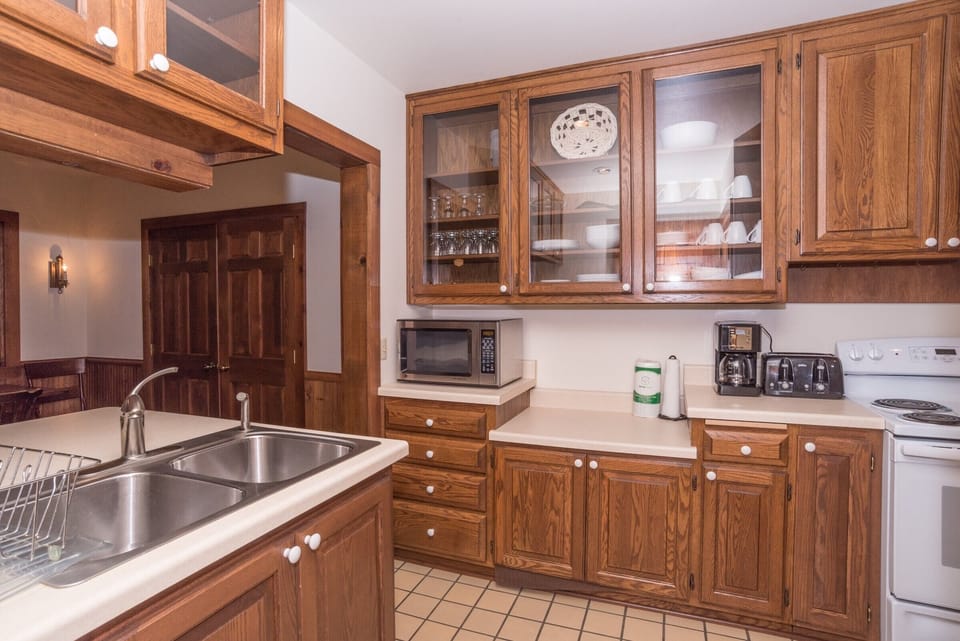 A fully stocked open concept new kitchen